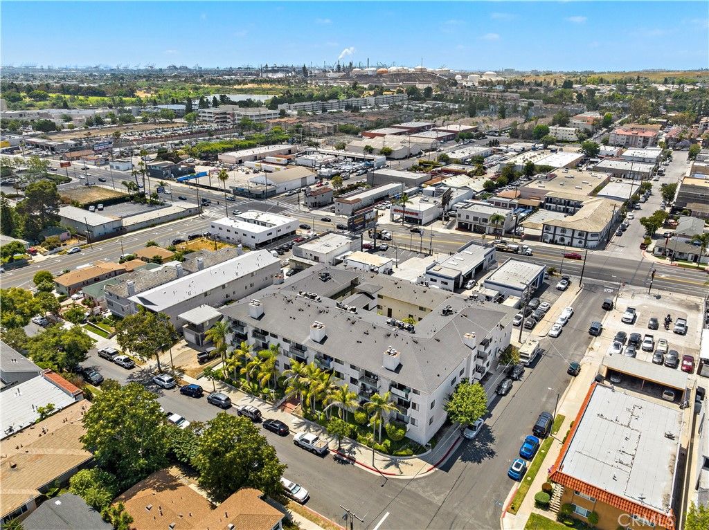 listing image 130722106727944968331