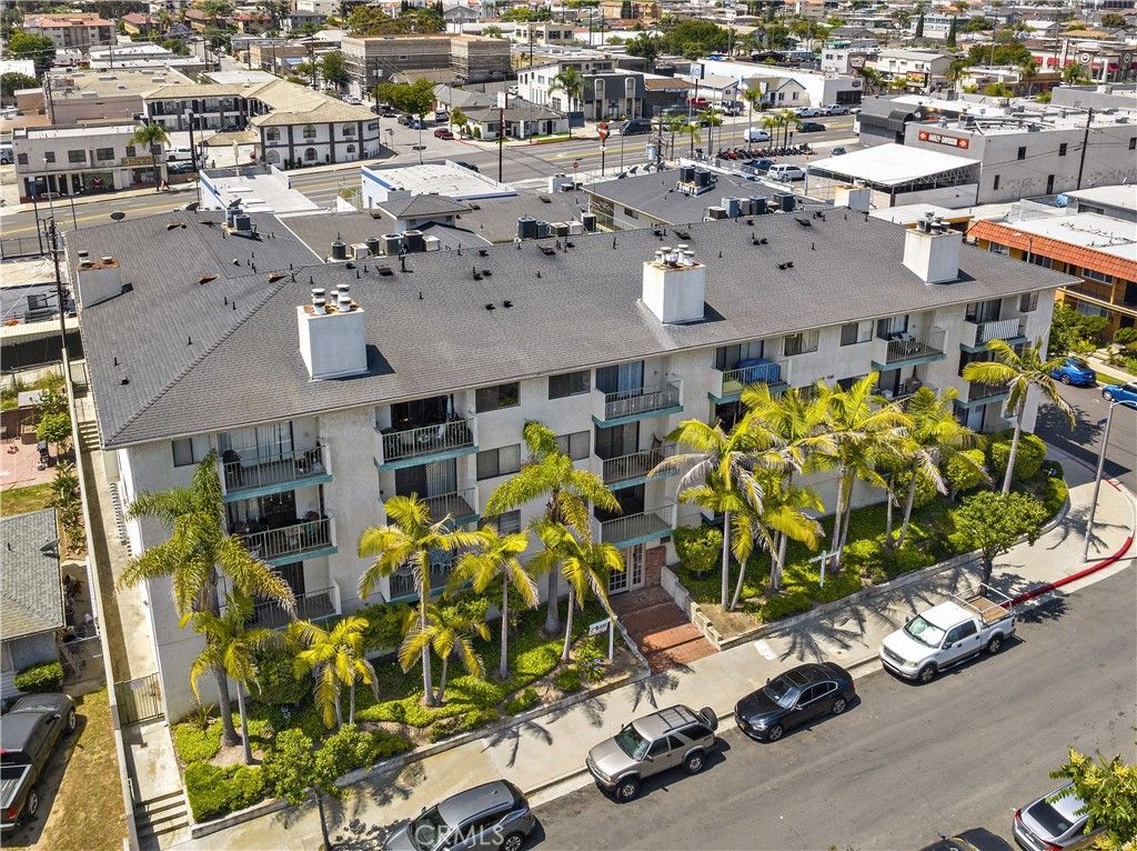 listing image 130725511025045772308