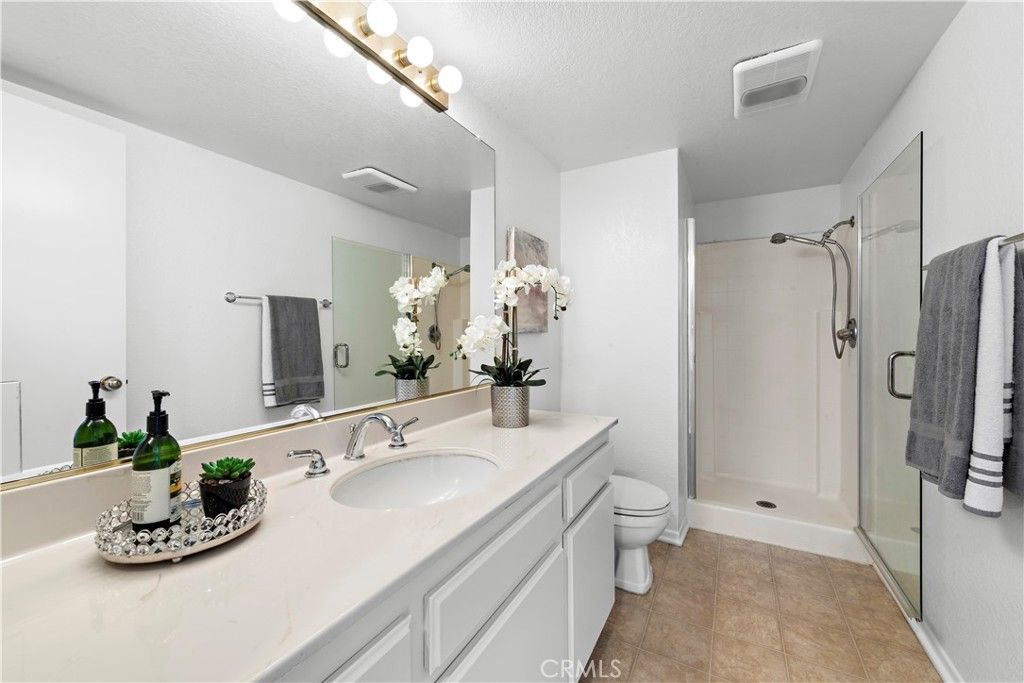 listing image 130724211282374998371