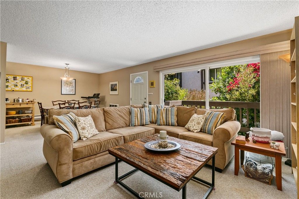 listing image 130720235934401804969