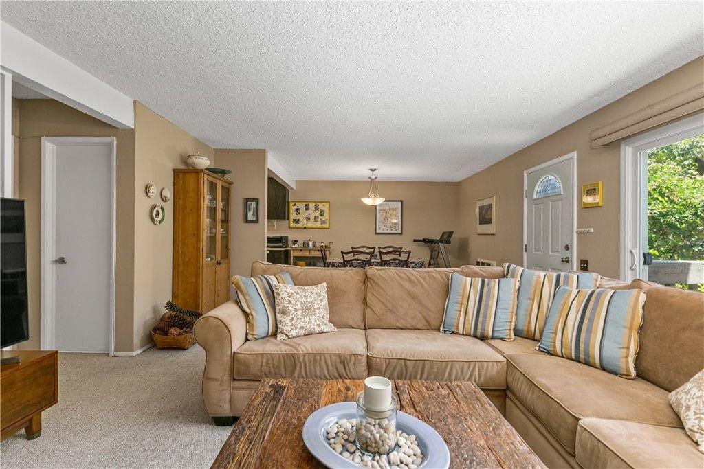 listing image 130720157363761098709