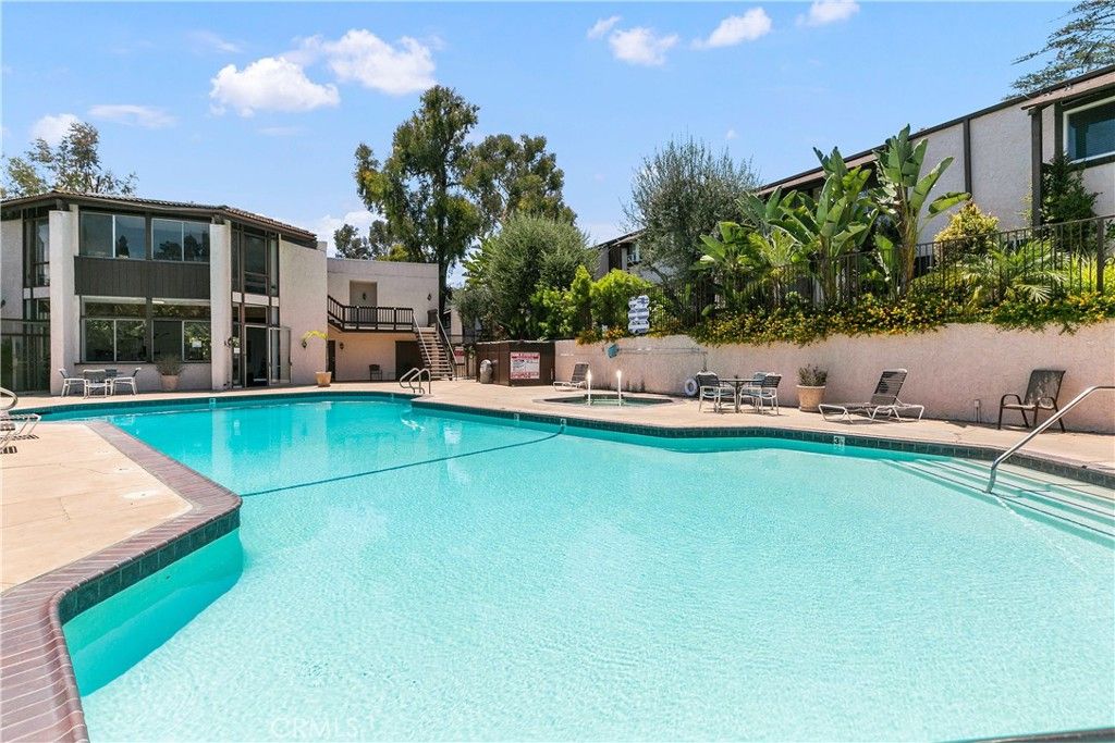 listing image 130723954906338262241
