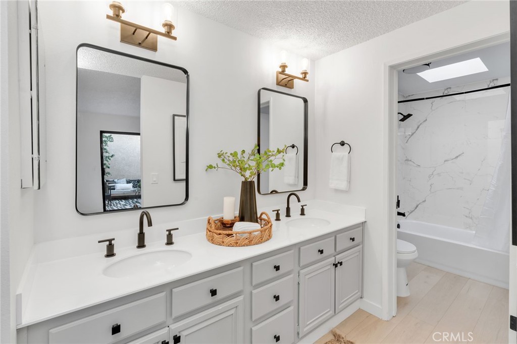 Chateaux (CT) - Residential