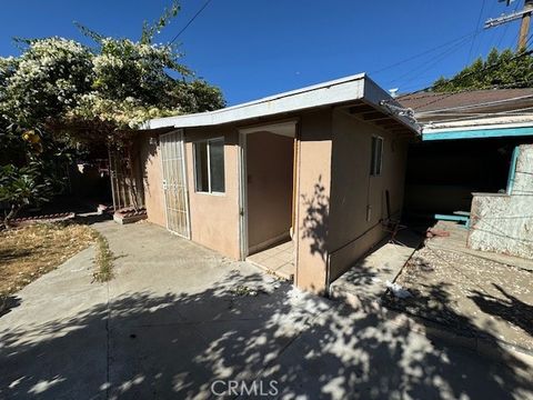 A home in South Gate