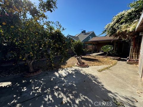 A home in South Gate