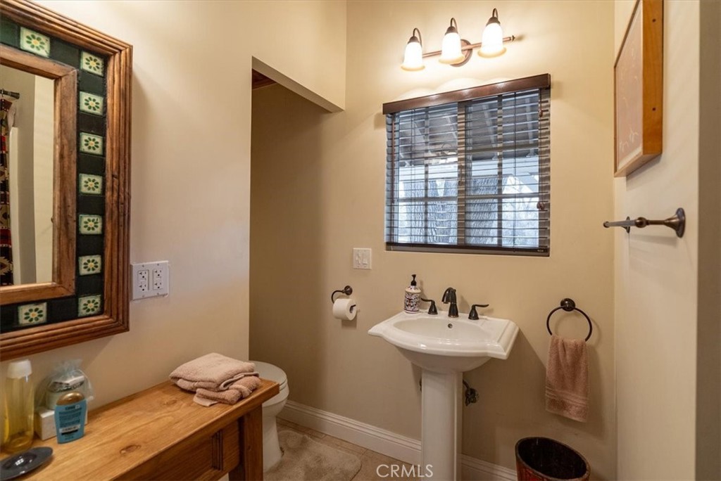 Creston(60) - Residential