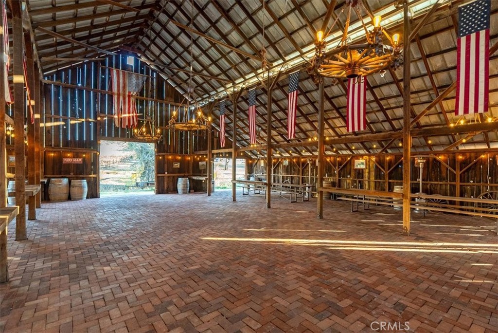 Creston(60) - Residential