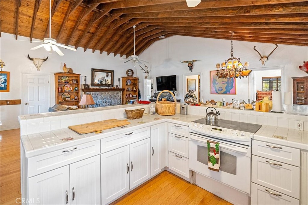 Creston(60) - Residential