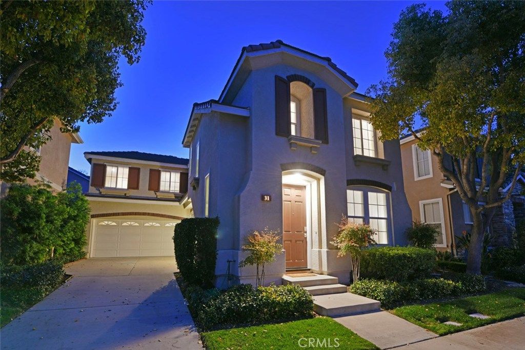 listing image 130726843900205804416