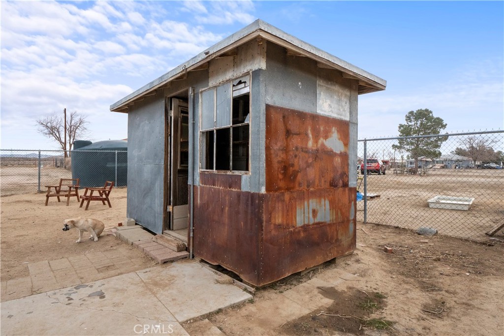 Photo 47 of 48 of 9668 W Rosamond Boulevard house