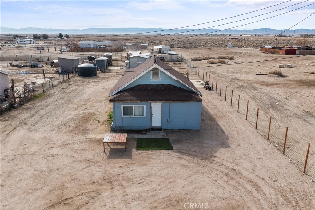 Photo 9 of 48 of 9668 W Rosamond Boulevard house