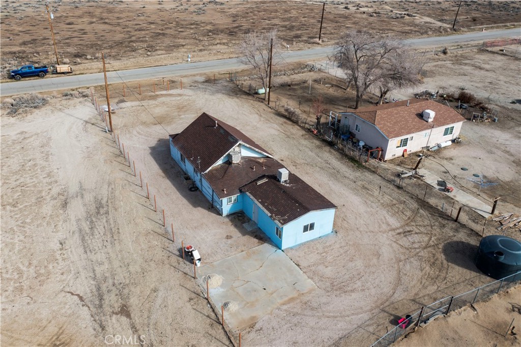 Photo 6 of 48 of 9668 W Rosamond Boulevard house