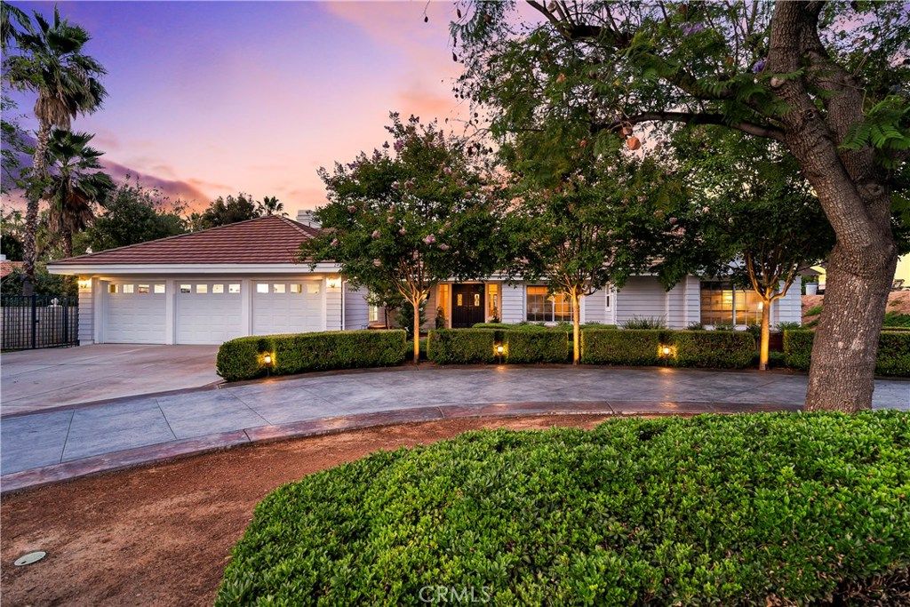 listing image 130729082641241808043