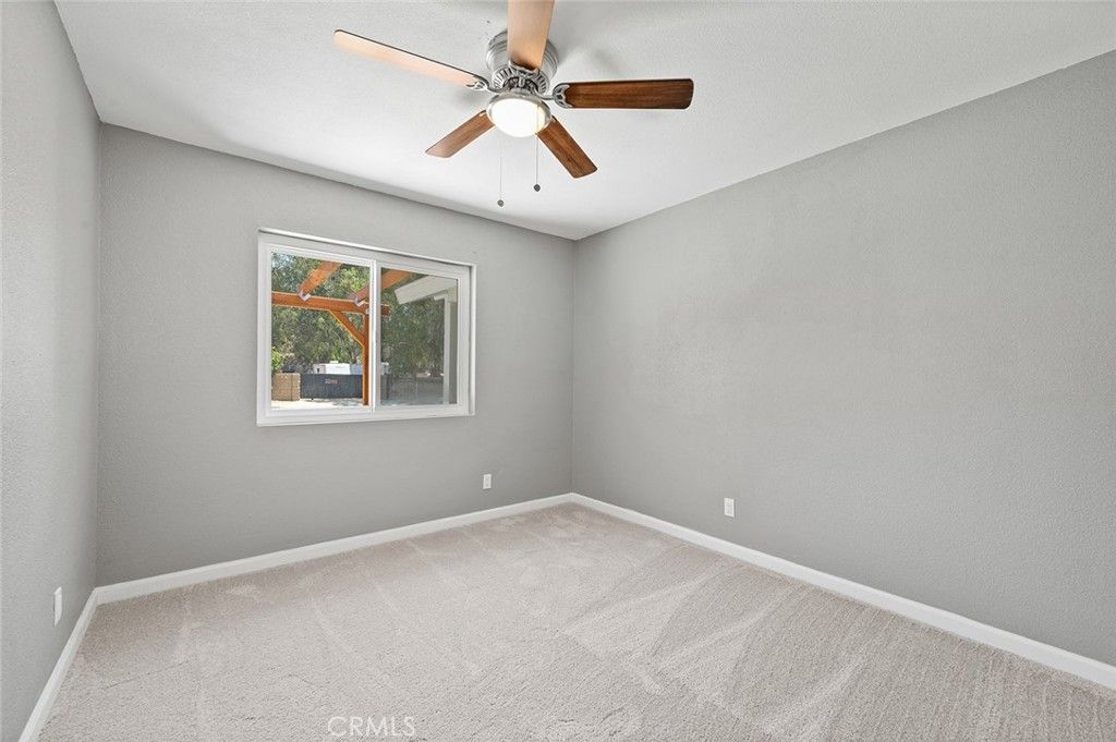 listing image 130726705026503966185