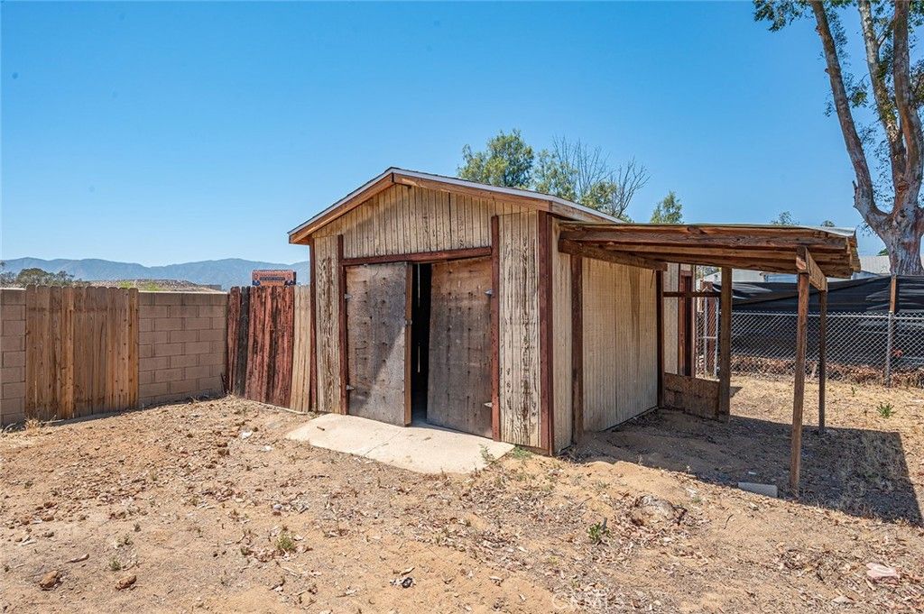 listing image 130723435395668302276