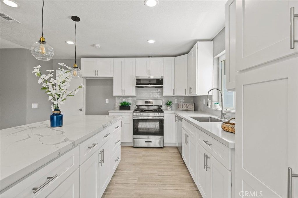 listing image 130721808534333736941