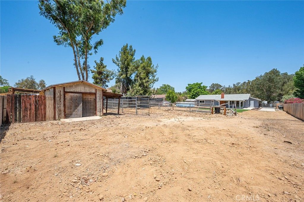 listing image 130722946124343024485