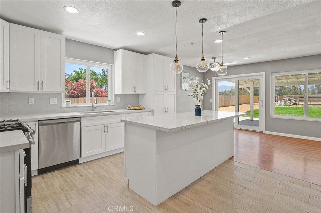 listing image 130725251747172058623