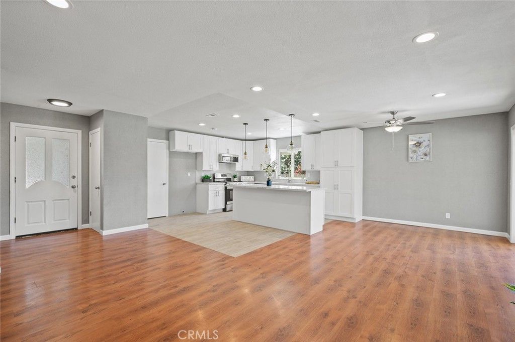 listing image 130720139256251002749
