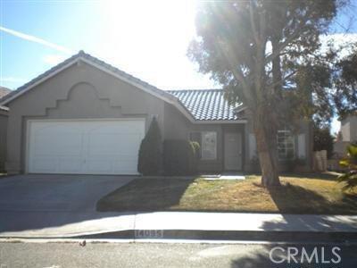 Close to Blue Ribbon Elementary School and park. Cul-de-sac home. Landscape Back and Front, Will Accept pets with additional deposit. NO AGGRESSIVE BREEDS. Association Amenities: None Special Features: None