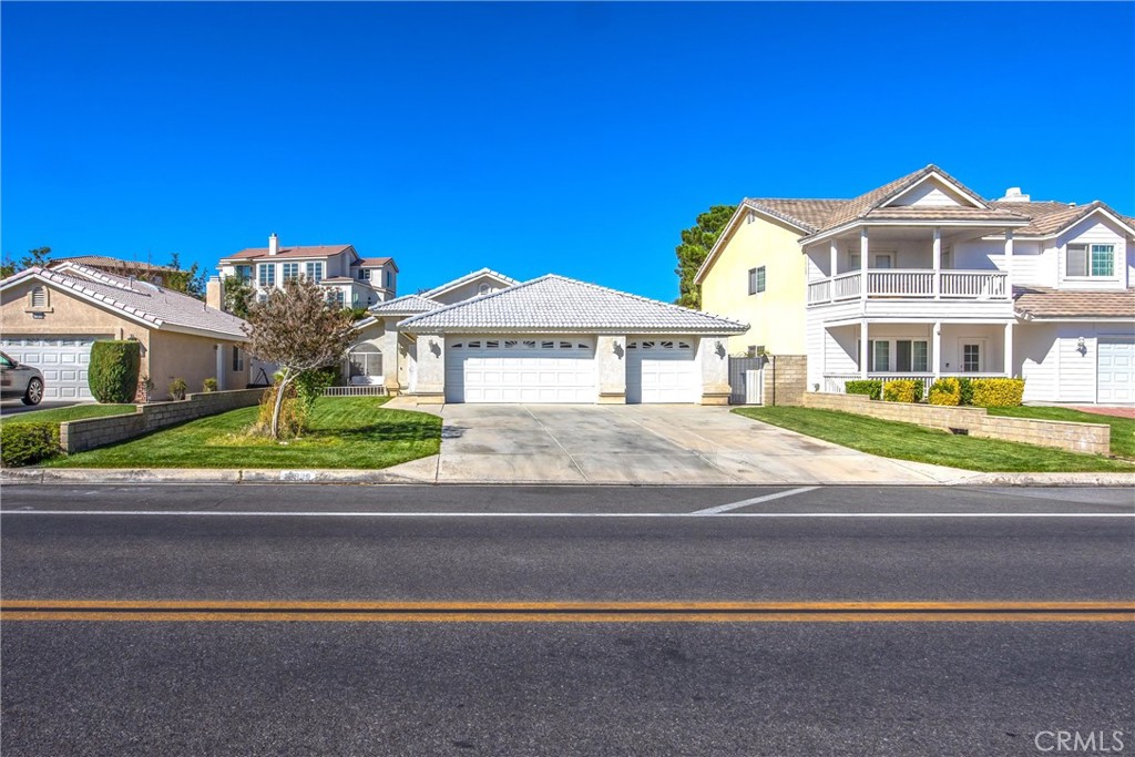 13900 Spring Valley Pkwy