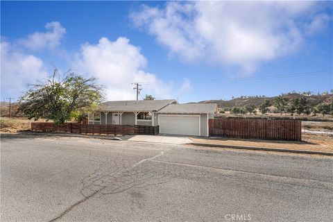 A home in Lake Elsinore