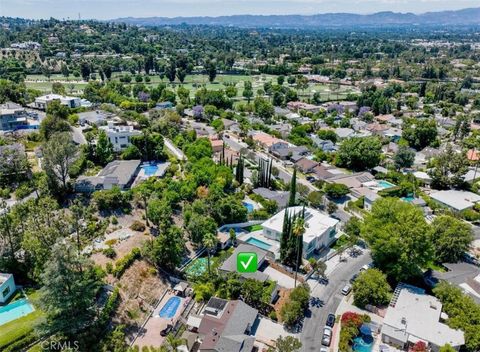 A home in Tarzana