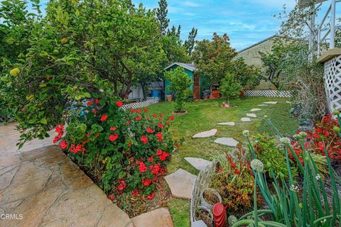 A home in La Crescenta