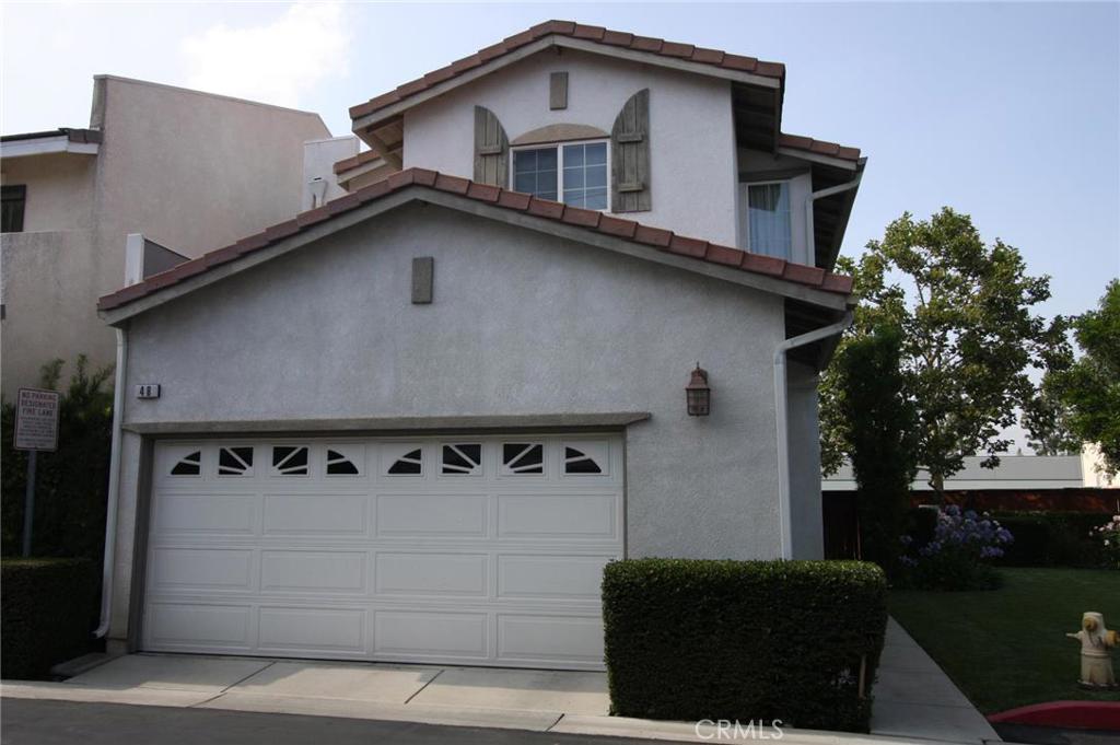 Welcome to this cozy and comfortable freestanding townhouse. Downstairs you will find an updated kitchen that opens to a dining area and living room. The kitchen has direct access to a private 2 car garage (with a separate laundry area). For convenience, there is a downstairs bathroom.. Patio doors located in the dining area lead to an expansive private back yard with a beautiful cinnamon tree. This yard is one of the largest in the complex. Once through the entry door you are welcomed by lush green grounds and colorful rose bushes. Upstairs is a private sanctuary. The bright master bedroom has its own bathroom, water closet, and walk-in closet. The other 2 bedrooms are also bright and spacious, they share the upstairs full bath. The entire complex is well maintained and landscaped.
The community is gated and features 24/7 HD security cameras. The complex is conveniently located close to shopping centers and entertainment (Northridge Mall, Chatsworth Center, The Promenade, The Village).
The M line (public transportation system) is a short 1 block walk.
This unit cannot be passed up!