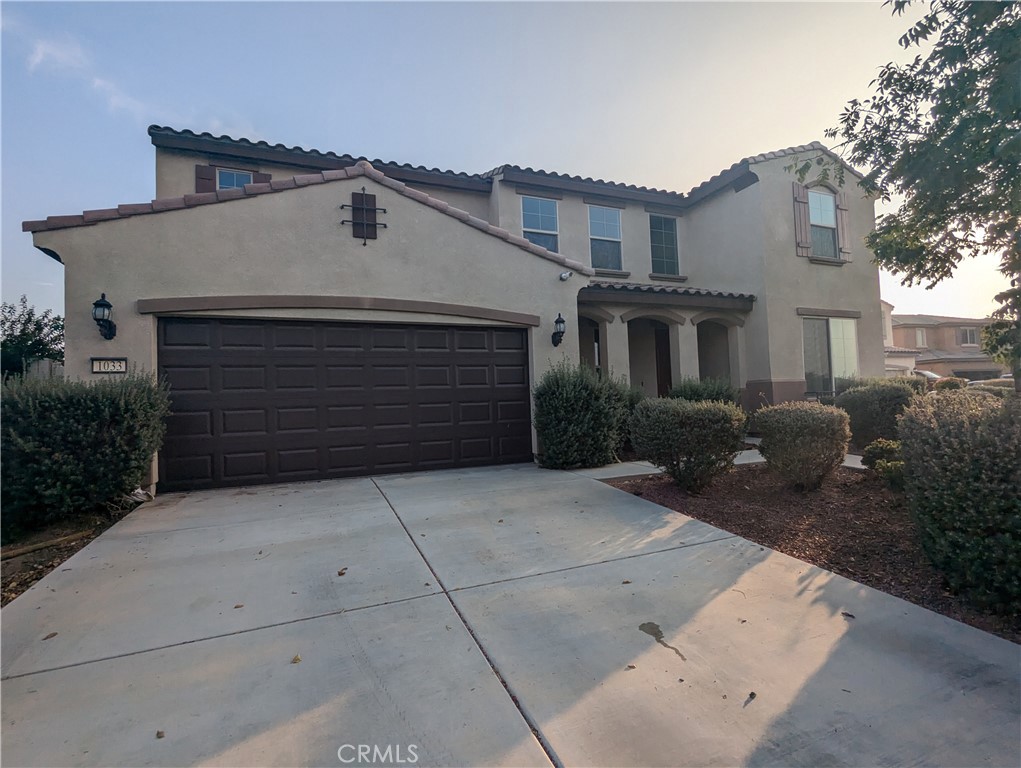 1033 Madera St.