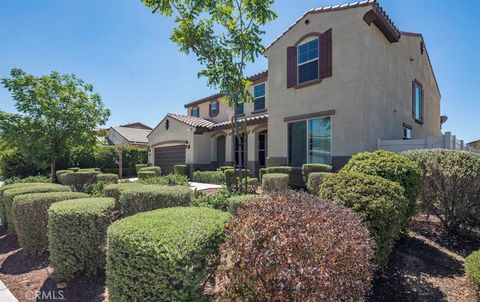 1033 Madera St. Perris CA 92571