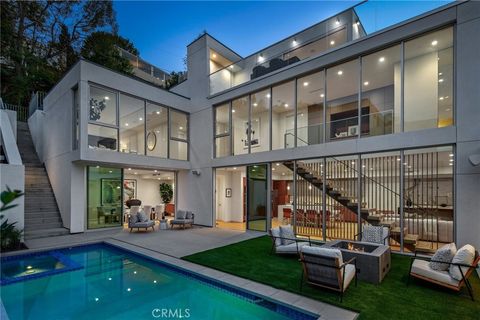 A home in Studio City