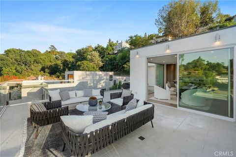 A home in Studio City