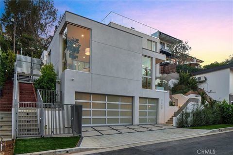 A home in Studio City