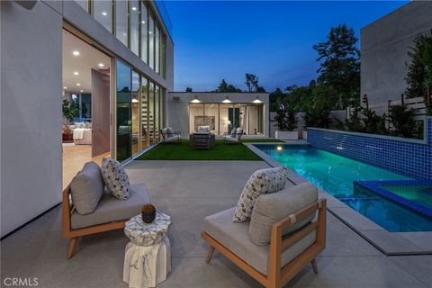 A home in Studio City