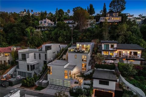 A home in Studio City