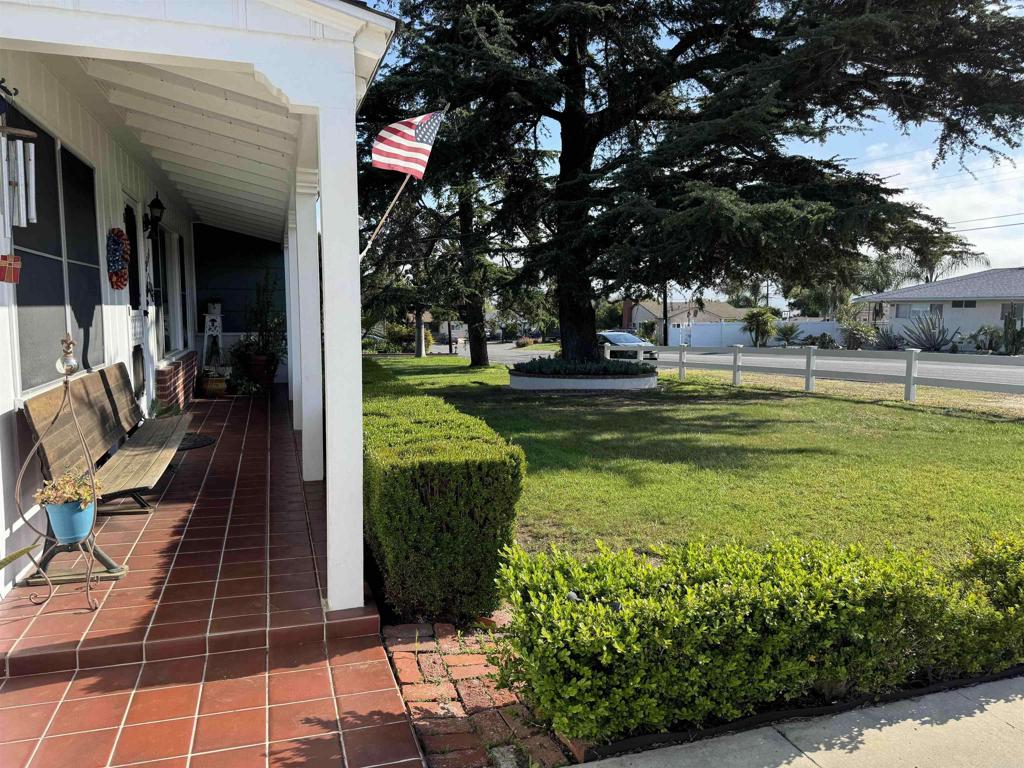 2311 Loma Drive