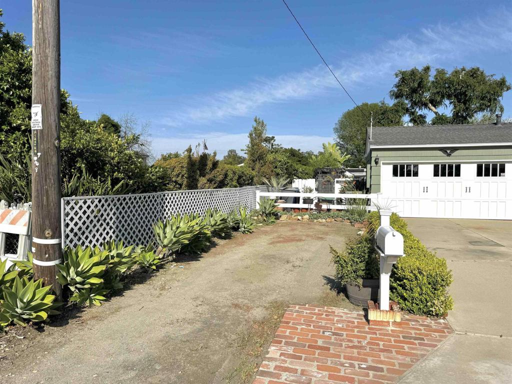 2311 Loma Drive