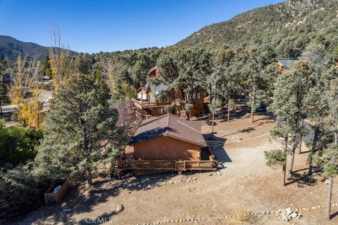 A home in Pine Mountain Club