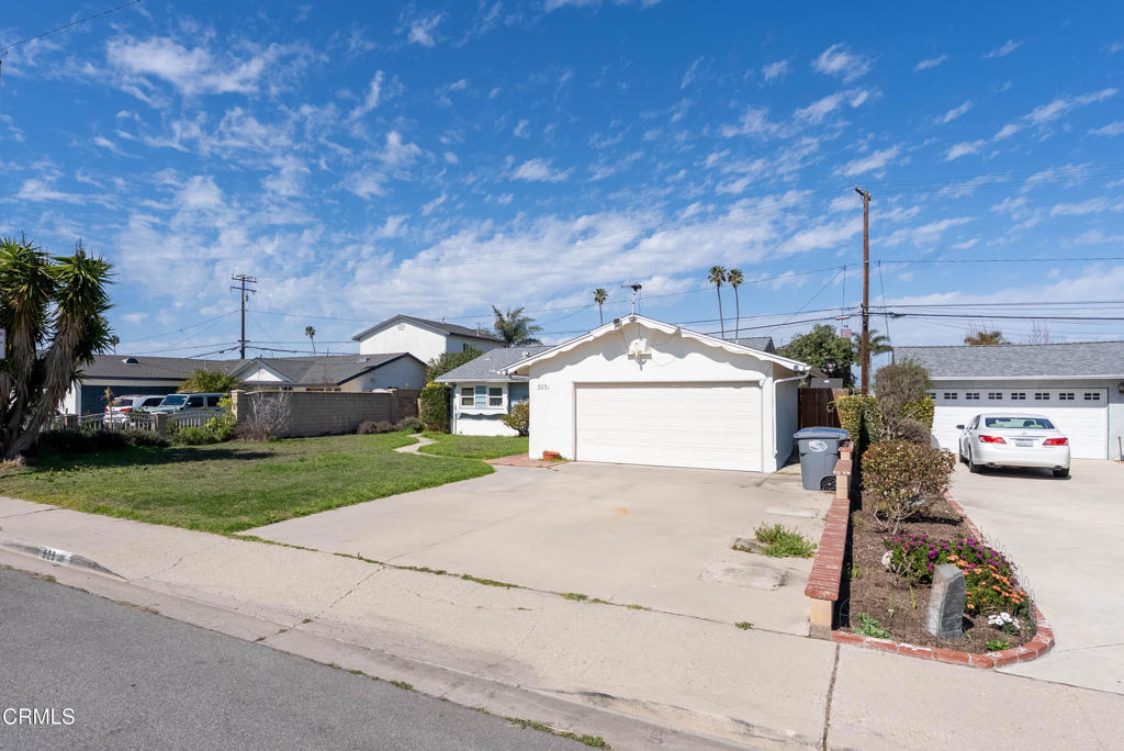 929 Bryce Canyon Avenue