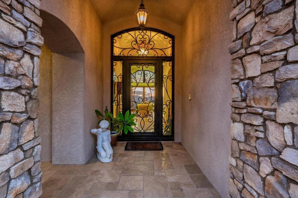 14817 Highland Valley Road