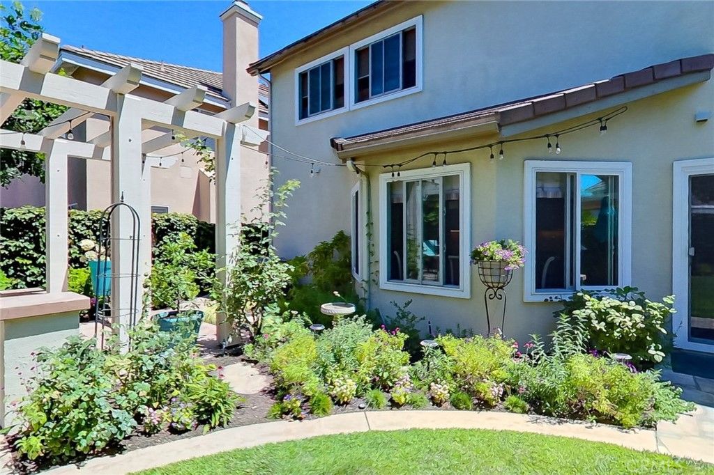 listing image 130729854950317138626