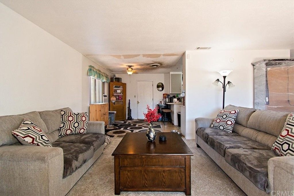 listing image 130728975720651254011