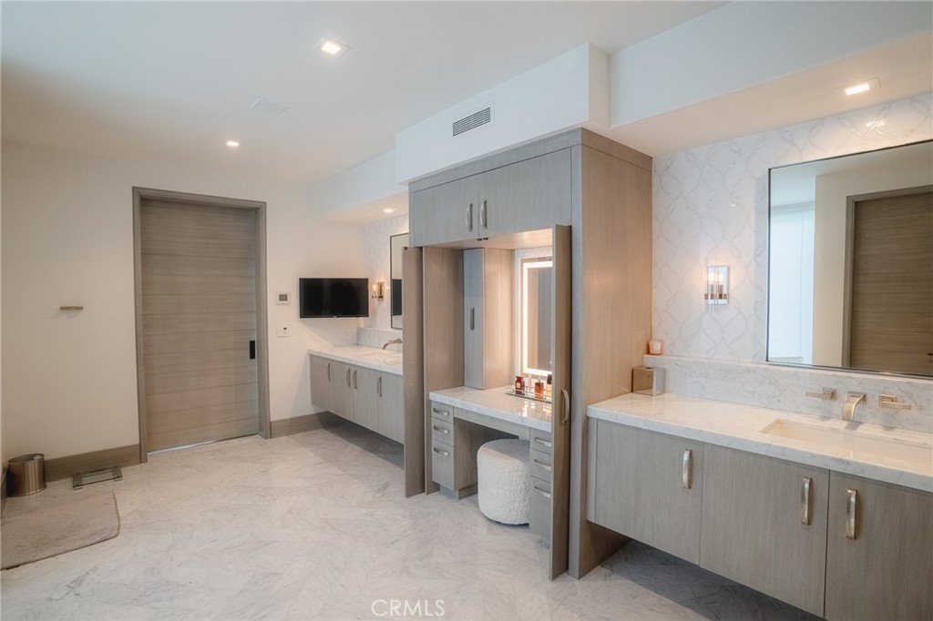 The Strand at Headlands (STRN) - Residential