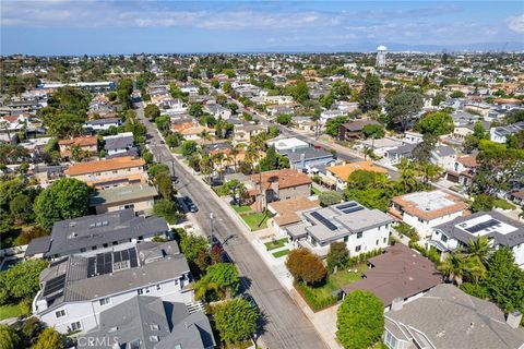 A home in Manhattan Beach