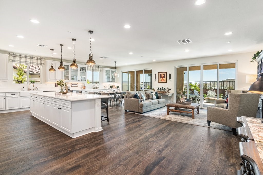 View Lake Elsinore, CA 92530 house