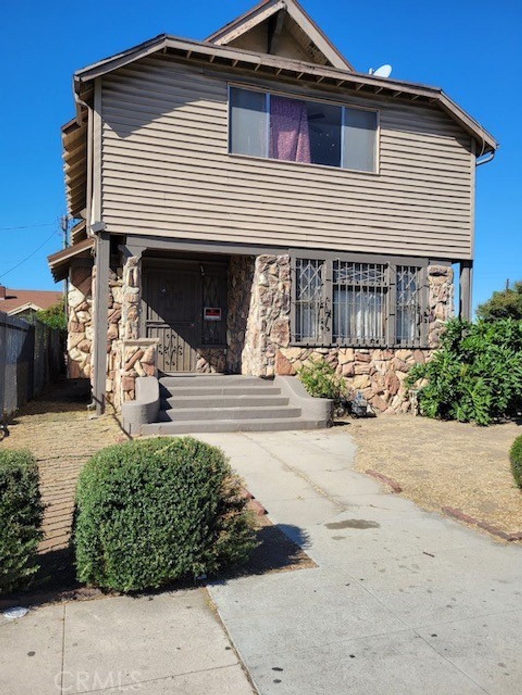 listing image 0