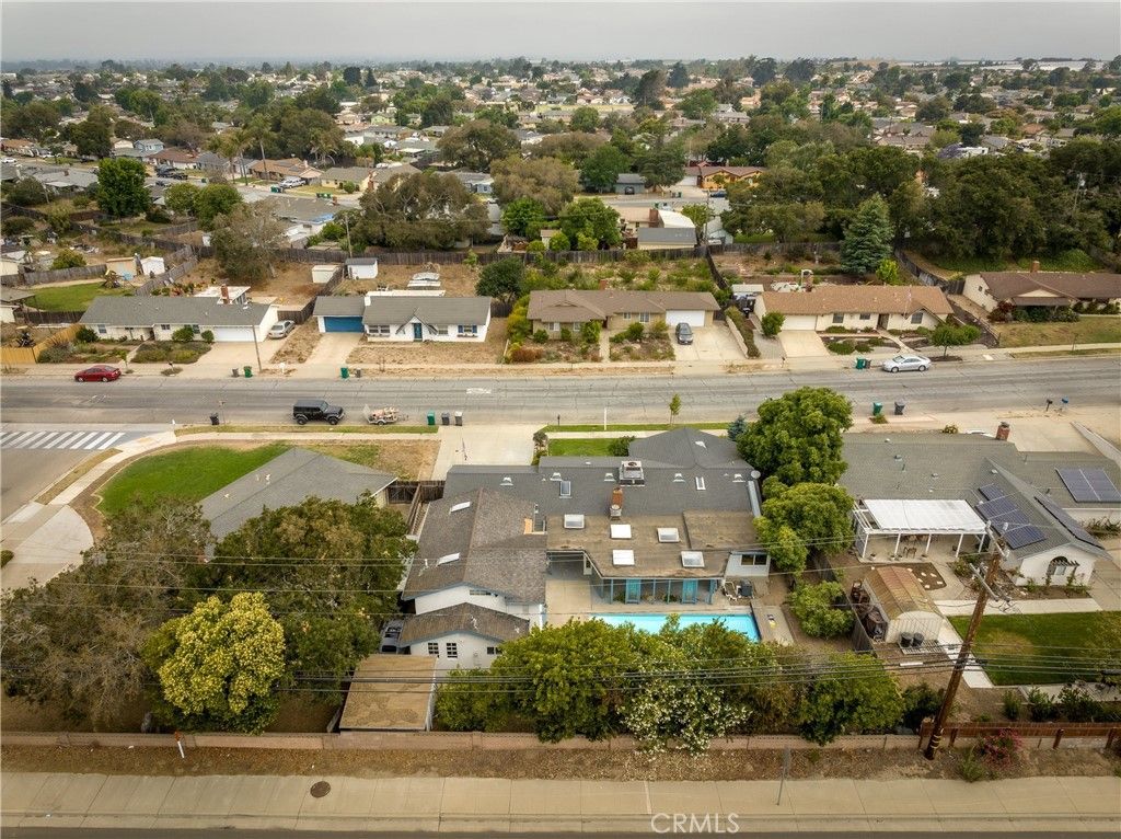 listing image 130726515923776806930
