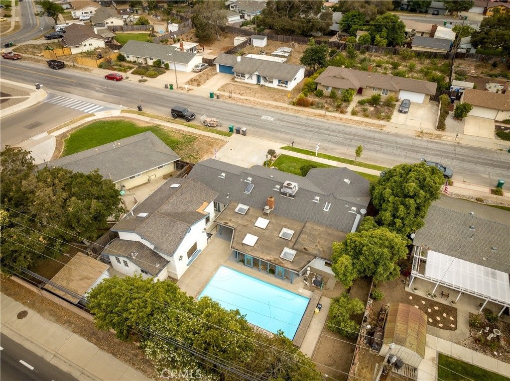 listing image 130721665618560388665