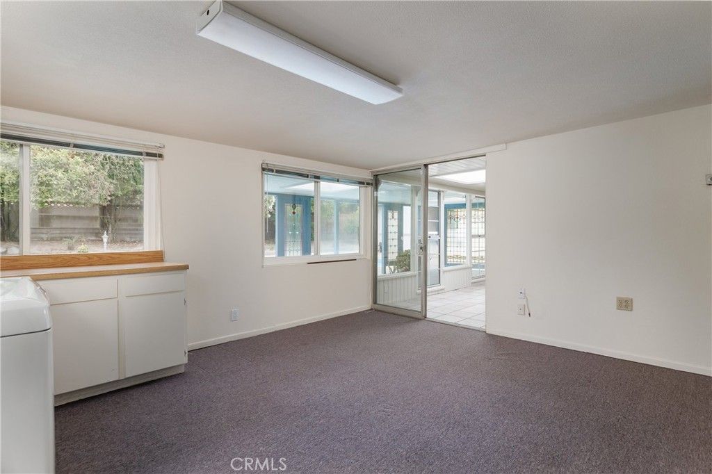 listing image 130727940485577473693